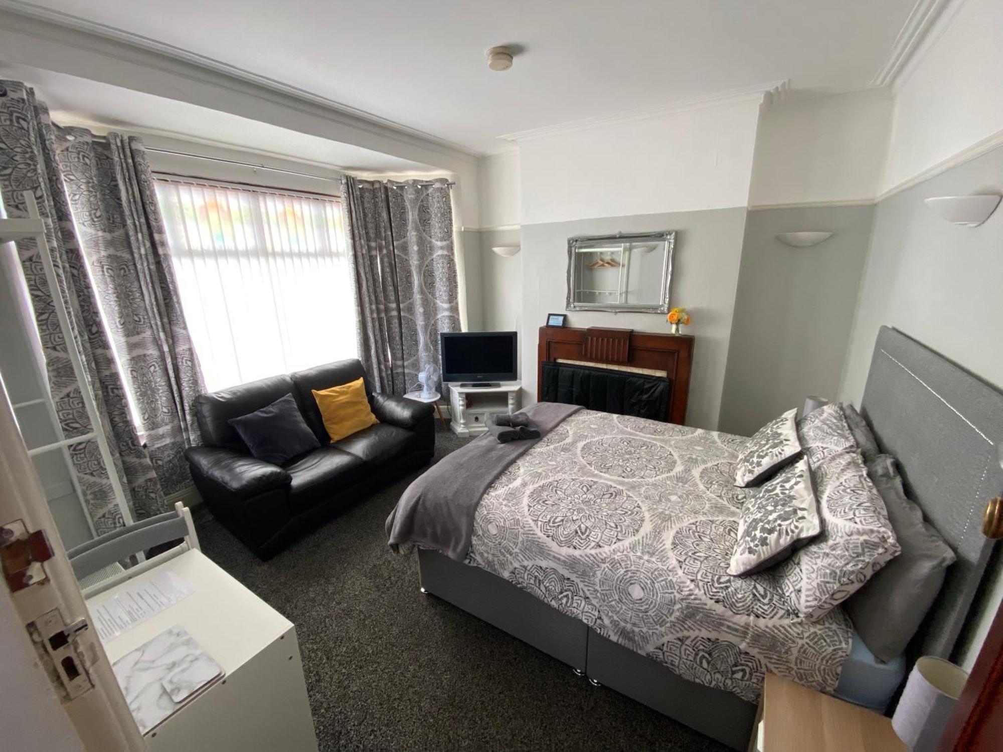 Crumlin Road Town House Homestay
