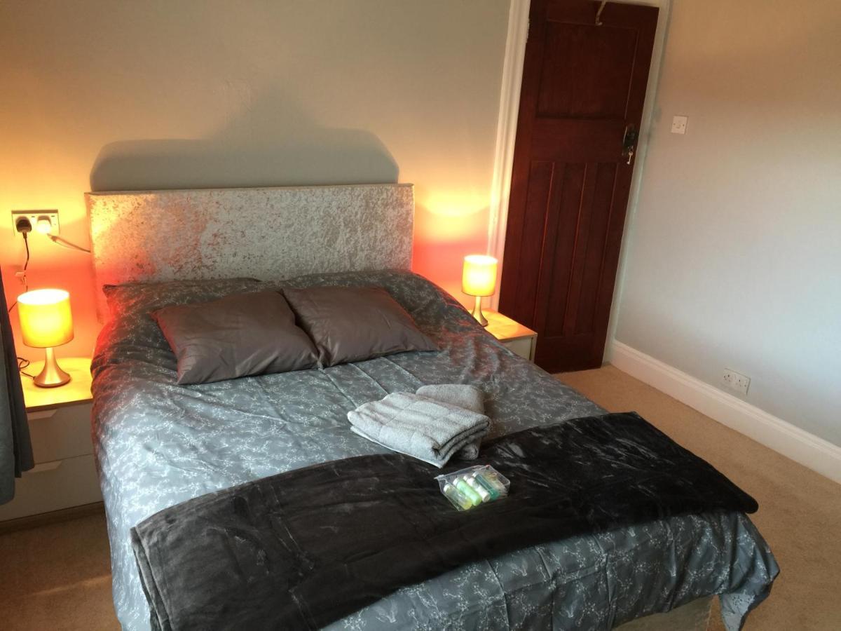 Crumlin Road Town House *